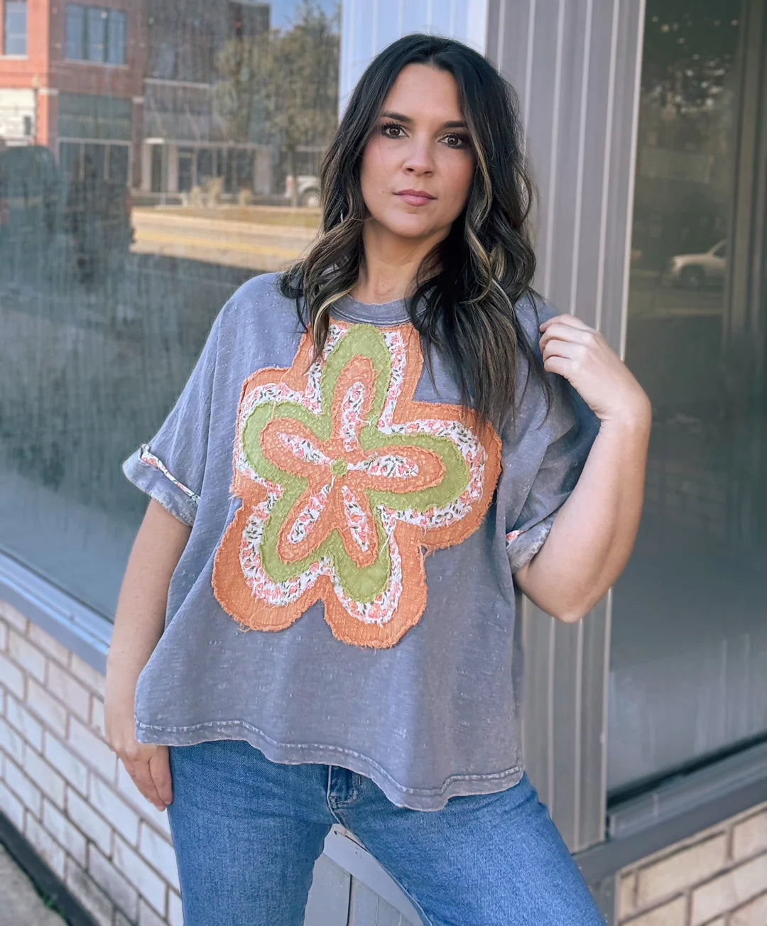 Short Sleeve Flower Patch in Grey