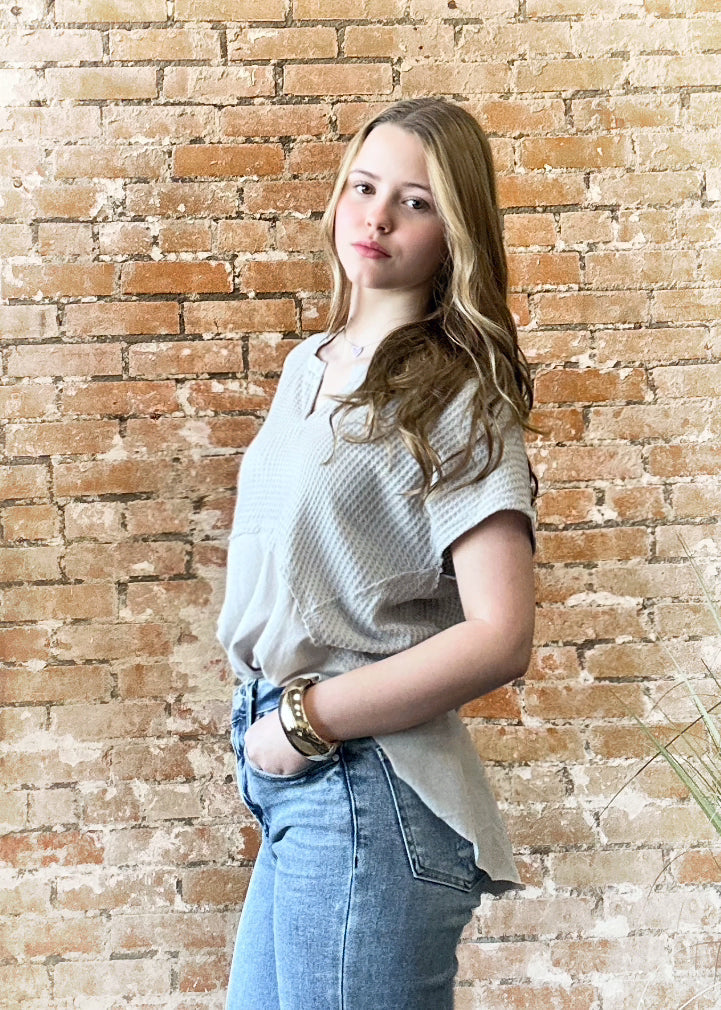 Contrast High Low Top