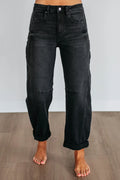 Mid Rise Barrel Crop in Black