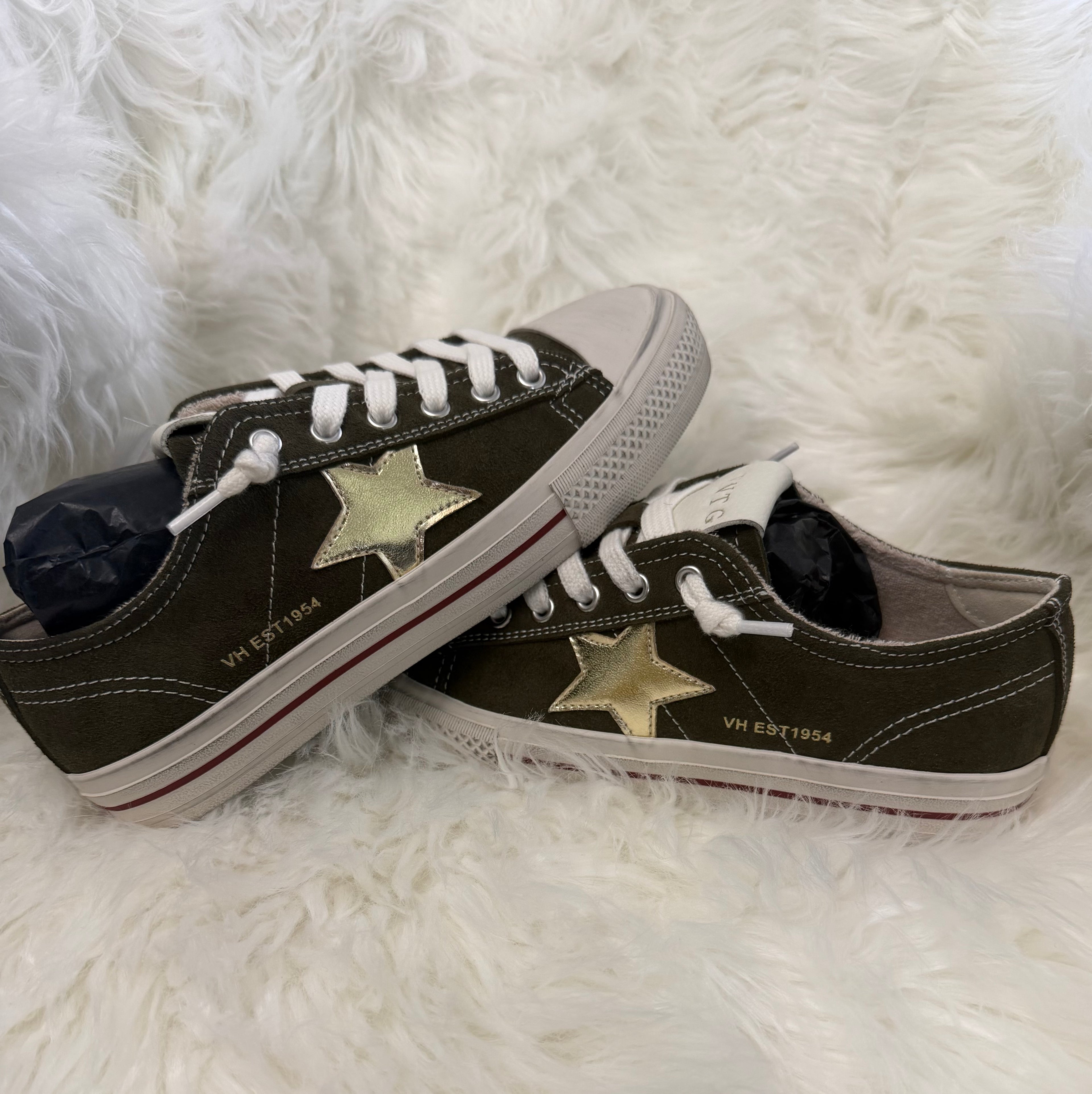 Suede Olive Green w/ Star