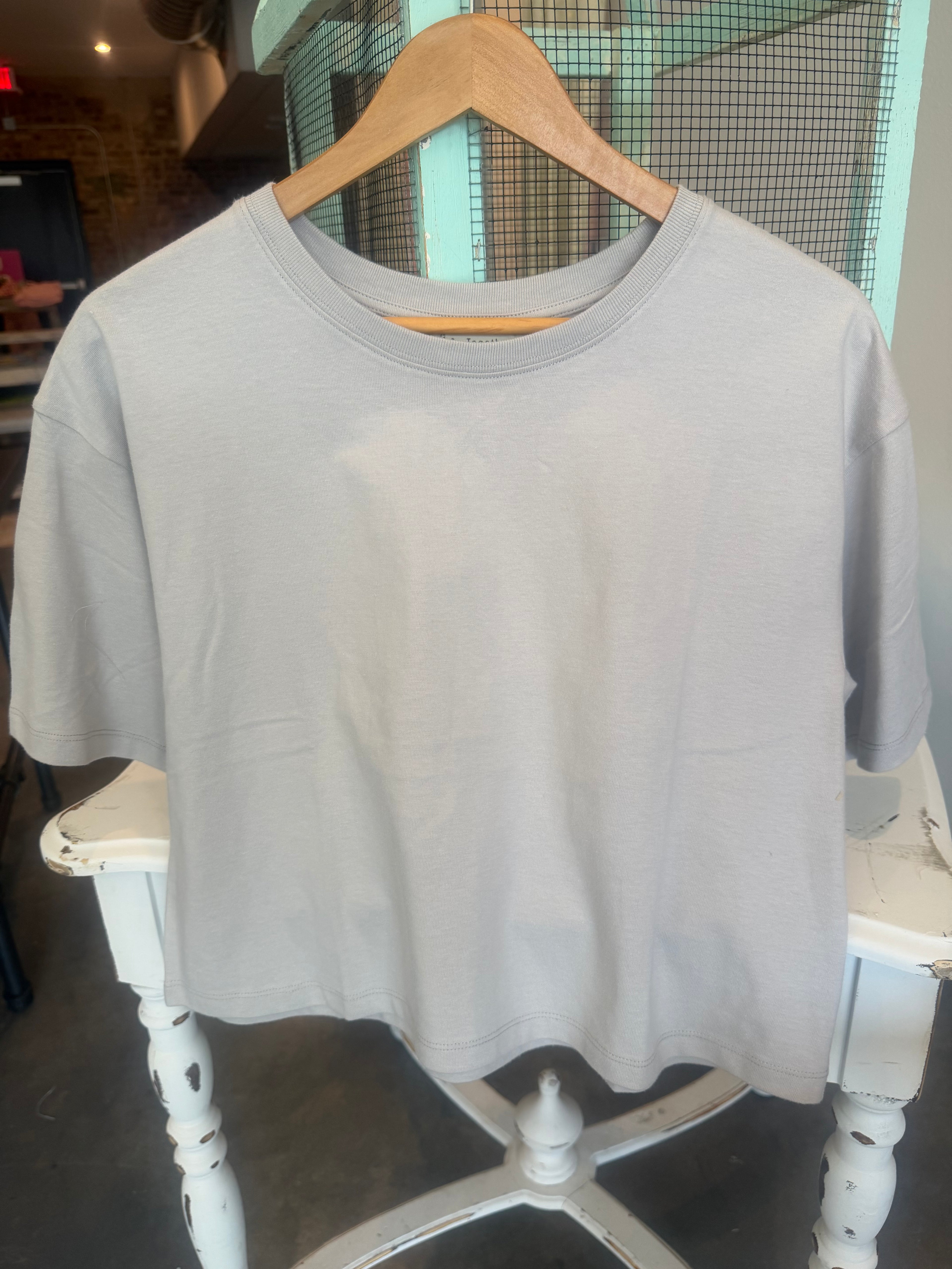 Everyday Cropped Tee Grey
