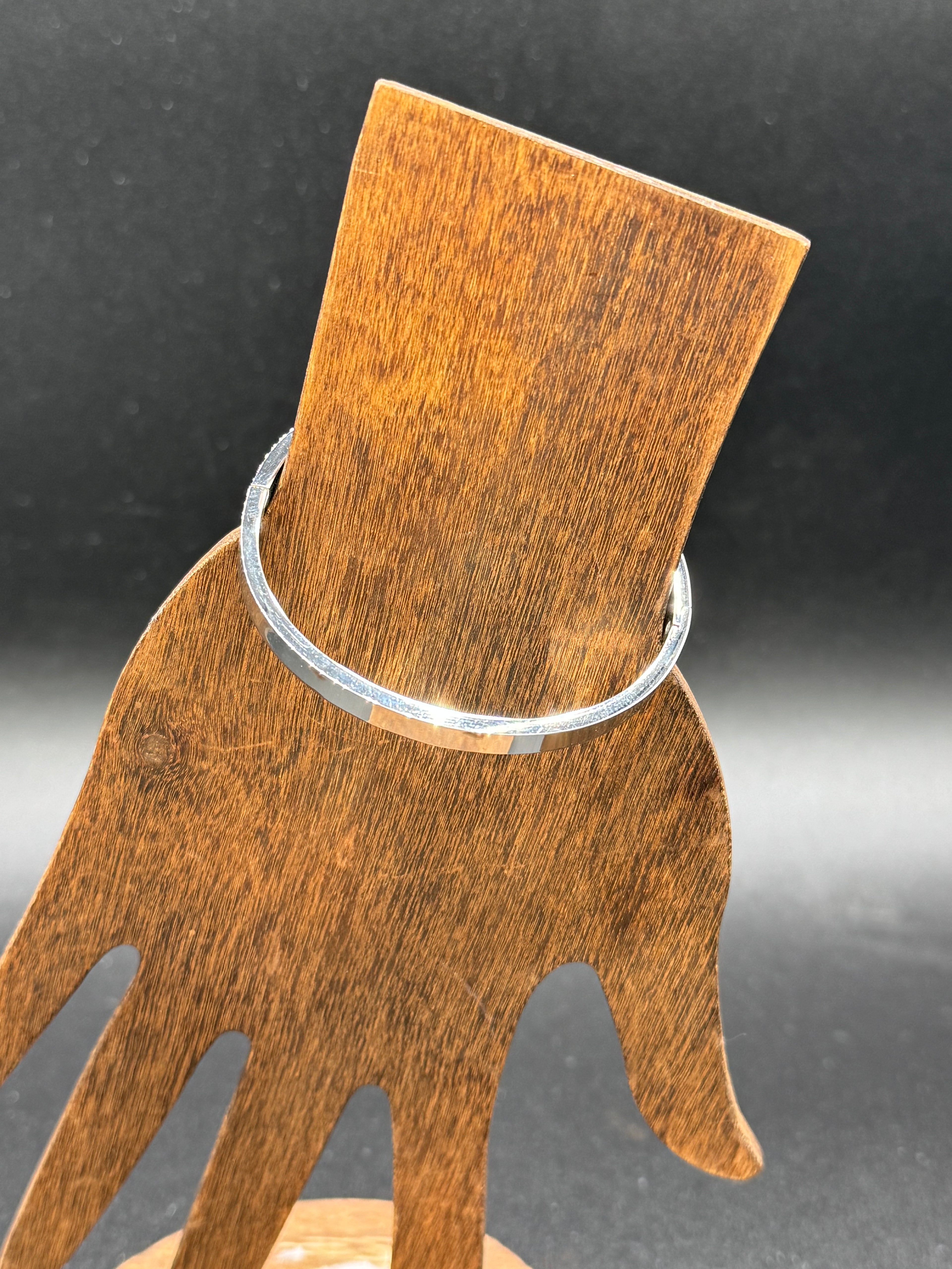 Plain Silver Bangle